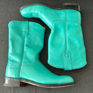 Springtime is coming! Vintage Turquoise Western Leather Roy Cooper Boots ☀️